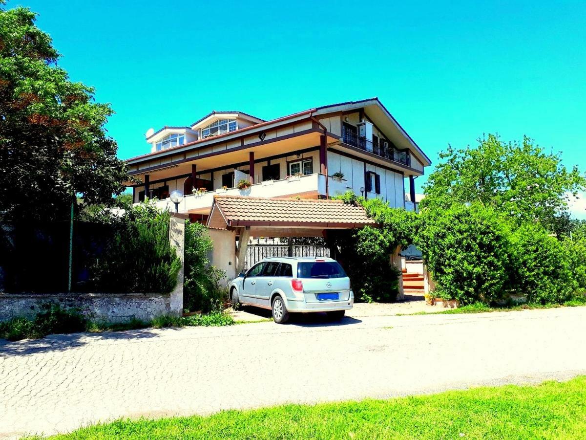 شقة Casa Magnolia بوميتْسْيا المظهر الخارجي الصورة